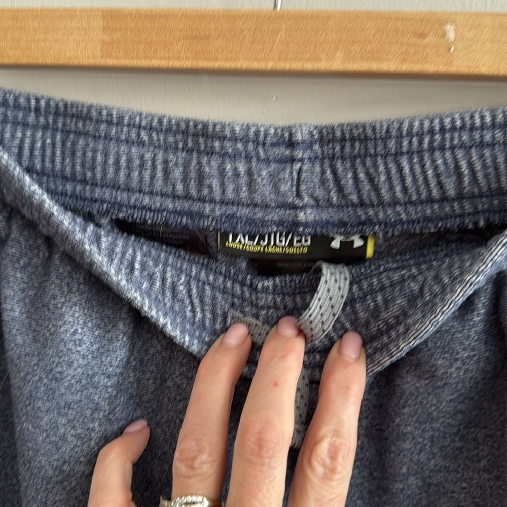 Under armor sweatpants - Picture 3 of 5